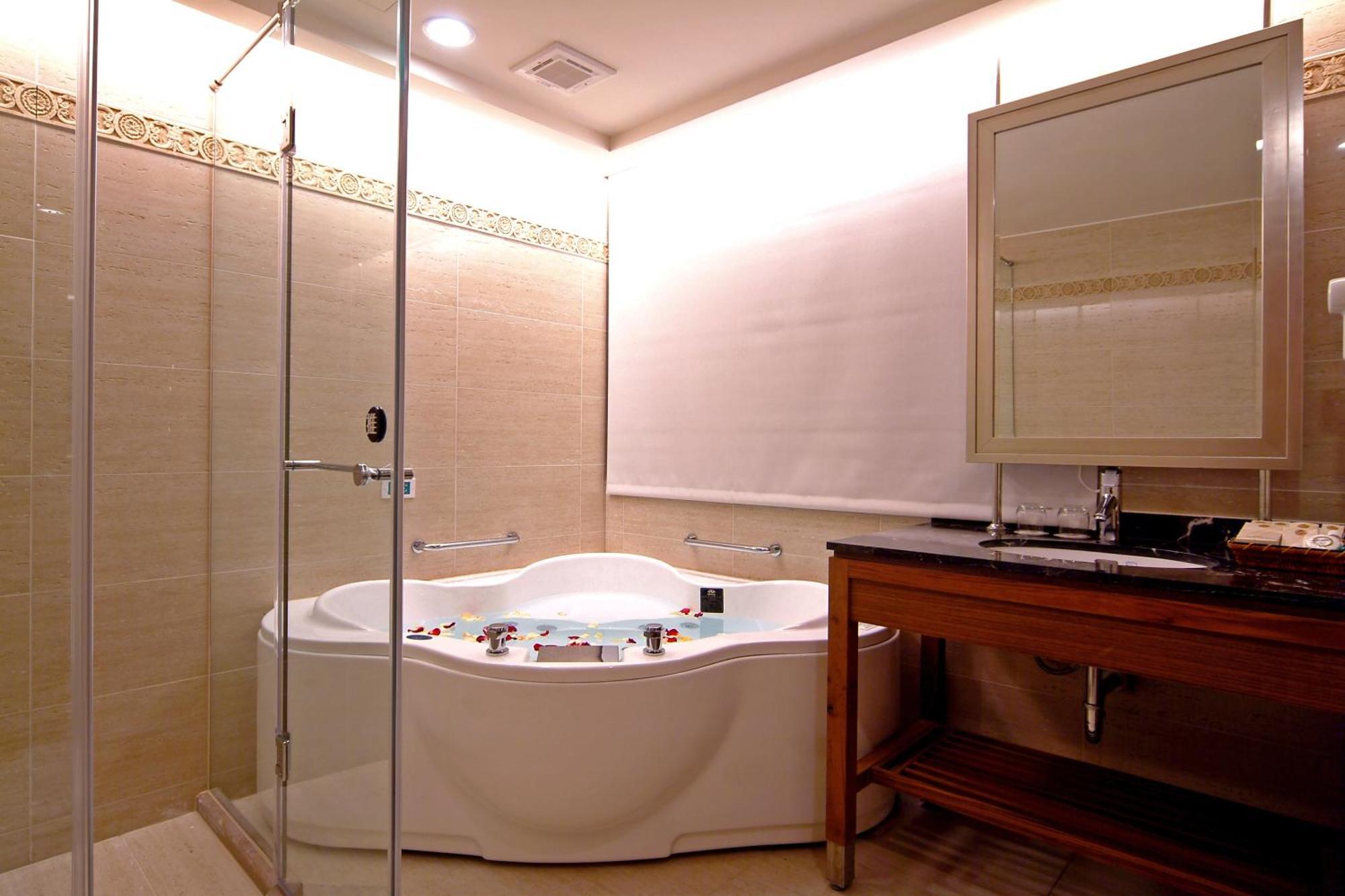 Jingan Classic Inn Zhonghe  Bagian luar foto