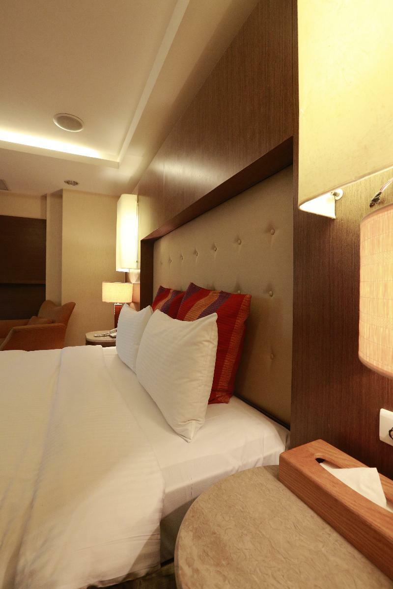 Jingan Classic Inn Zhonghe  Bagian luar foto